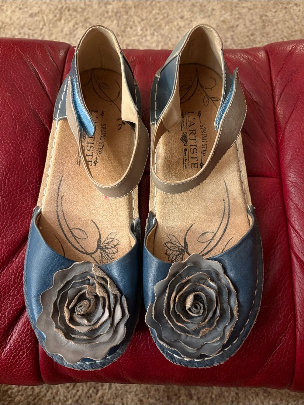 Artiste Blue Leather Mary Jane Flats with Taupe Accent Size 41